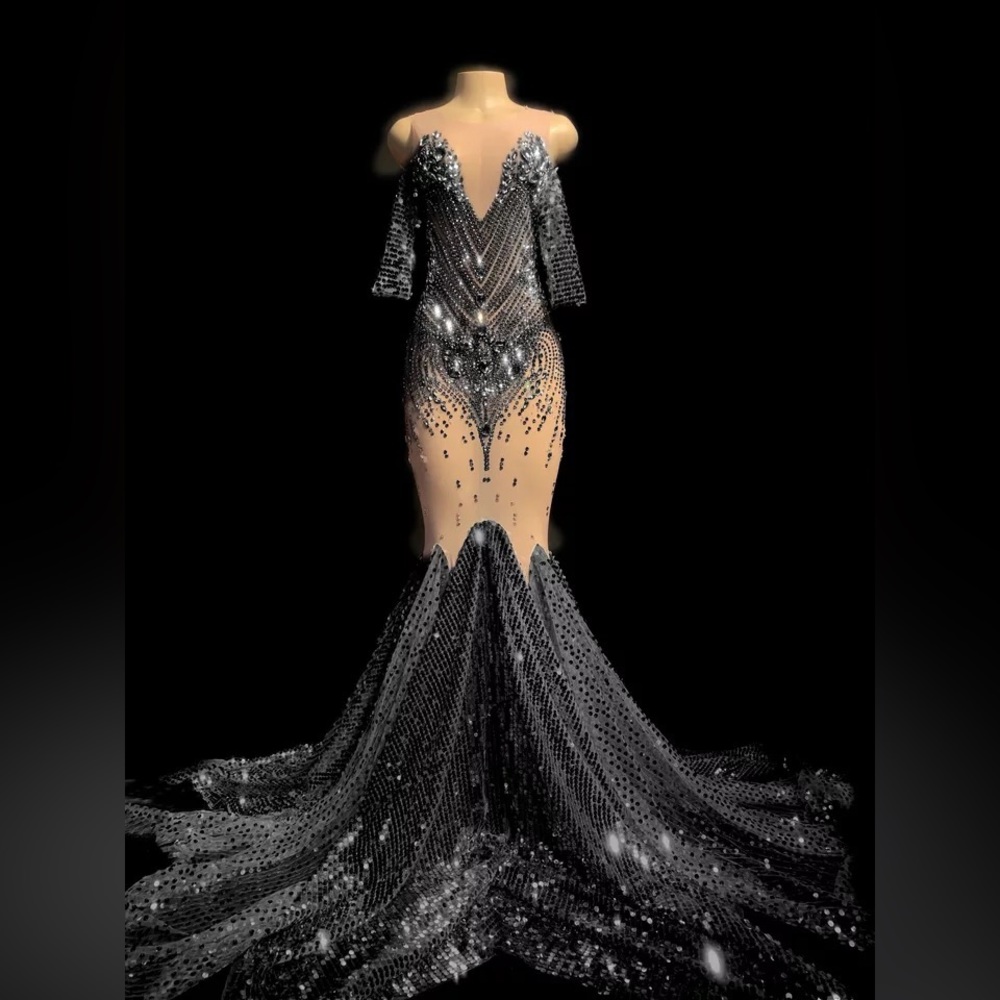 Magnificent Sylvia Luxury Crystal Sequin Dress in Silver - Picture 10 of 12